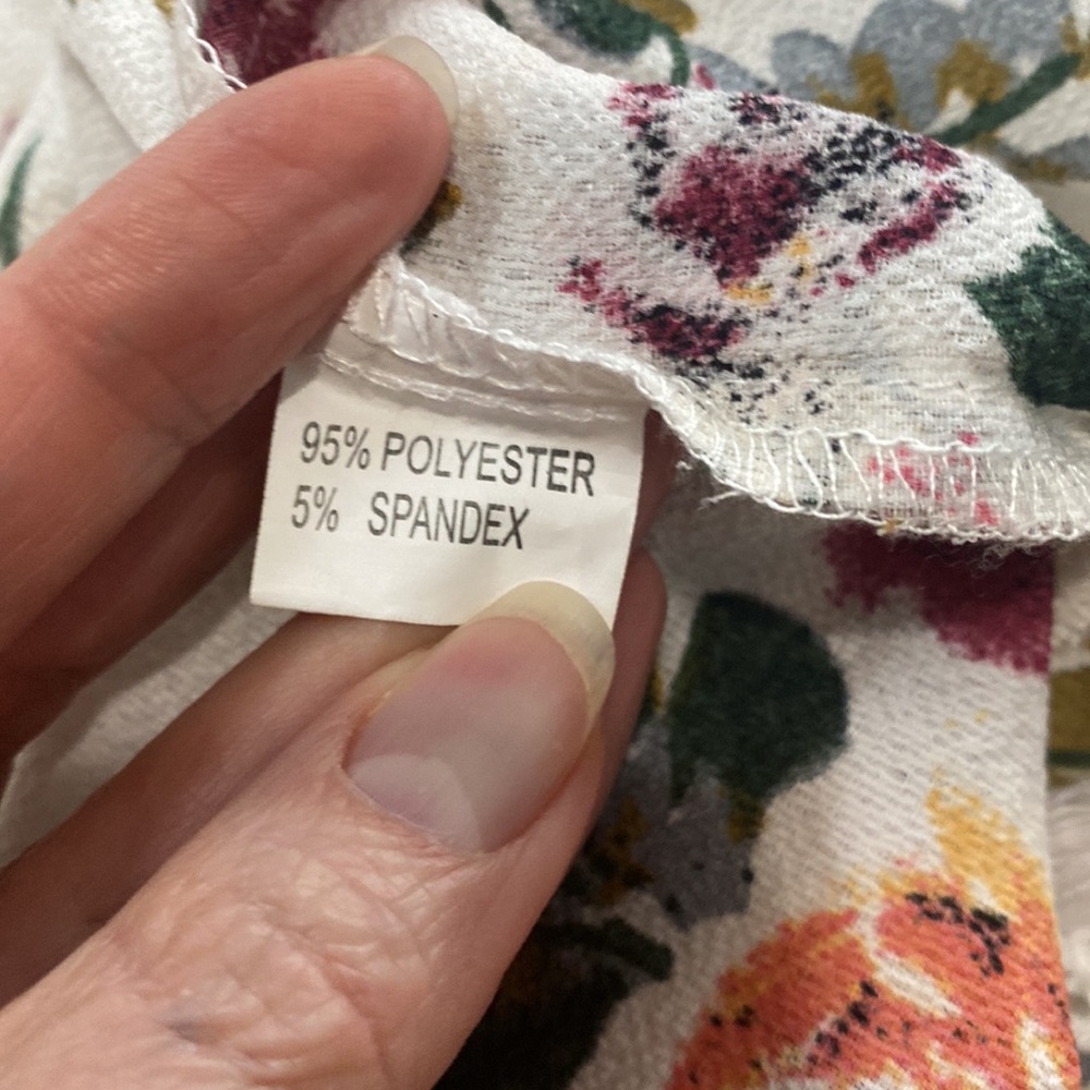 Floral Kimono Cardigan - White with multicolor flowers - Picture 6 of 6